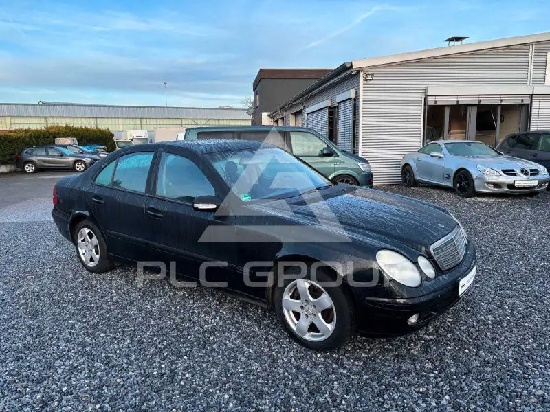 2003 Mercedes Benz E 200