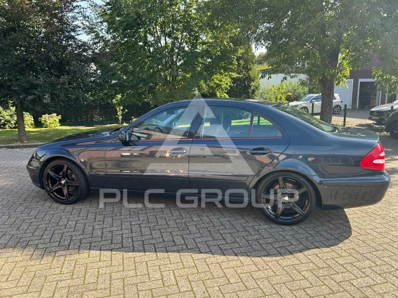 2003 Mercedes Benz E 200