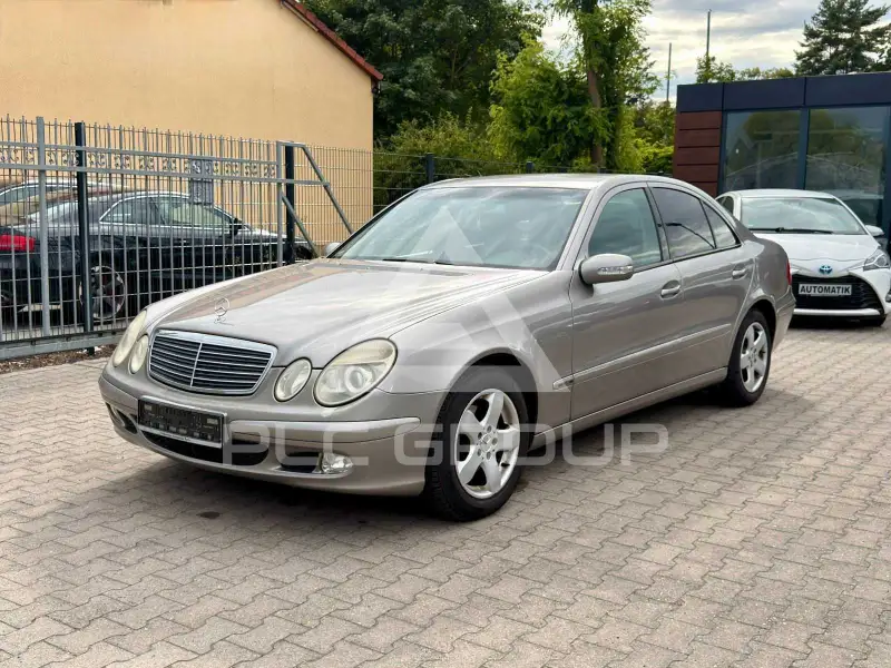 2003 Mercedes Benz E 200