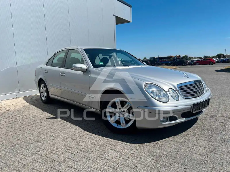 2003 Mercedes Benz E 200