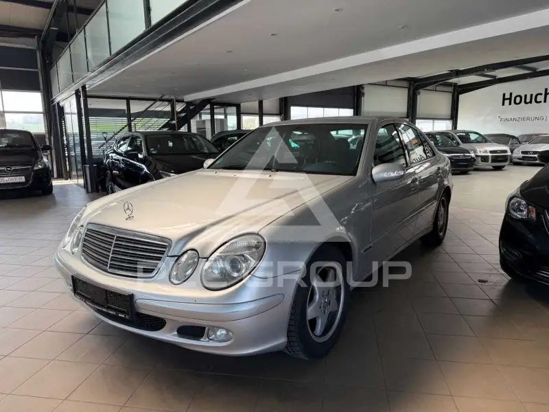 2003 Mercedes Benz E 200