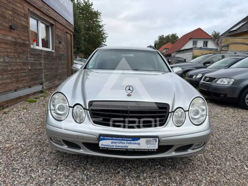 2003 Mercedes Benz E 200