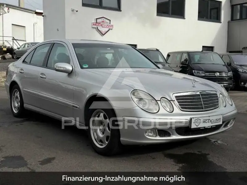 2003 Mercedes Benz E 200