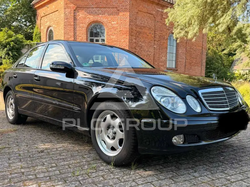 2003 Mercedes Benz E 200