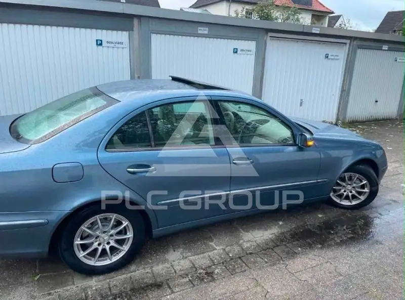 2003 Mercedes Benz E 200