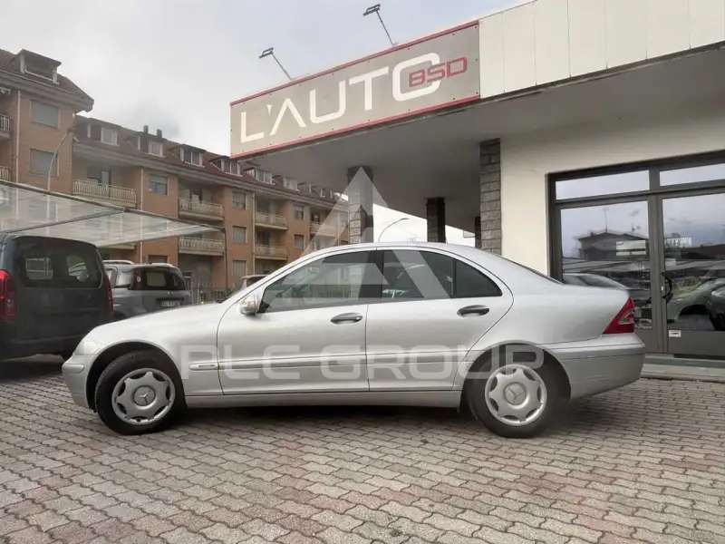 2003 Mercedes Benz C 180