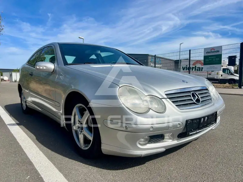 2003 Mercedes Benz C 180