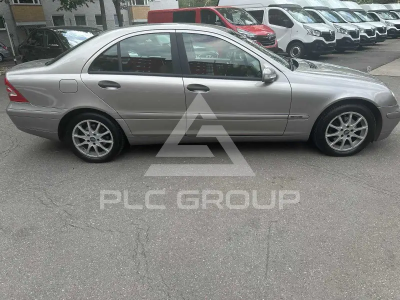 2003 Mercedes Benz C 180