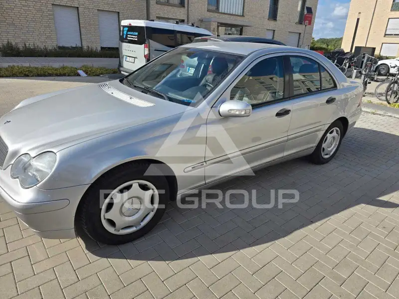 2003 Mercedes Benz C 180