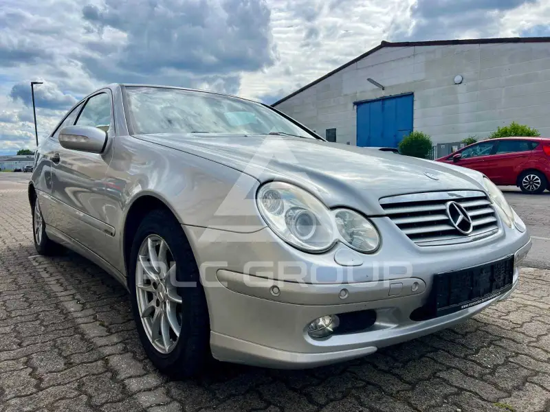 2003 Mercedes Benz C 180