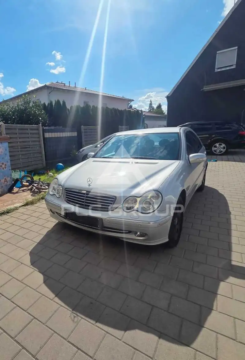2003 Mercedes Benz C 180