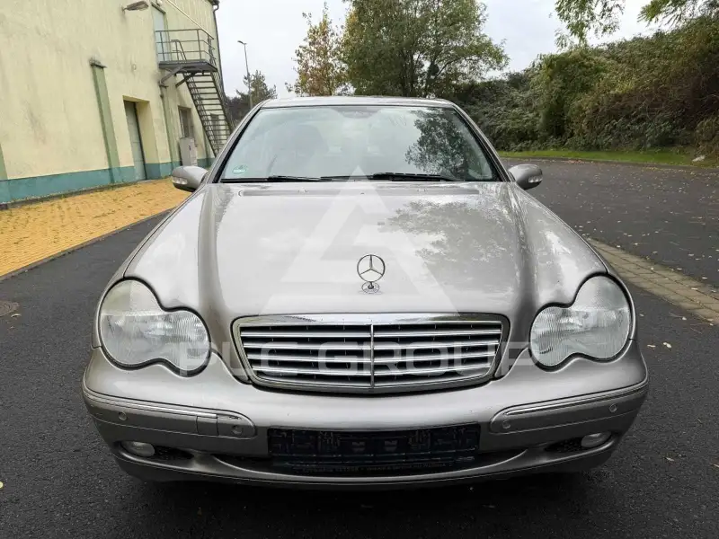 2003 Mercedes Benz C 180