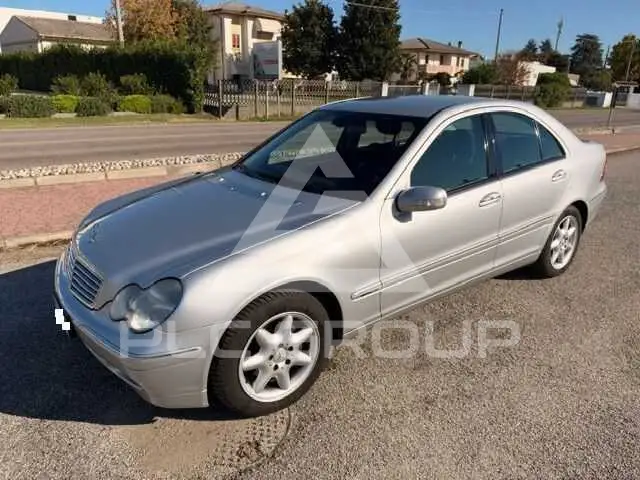 2003 Mercedes Benz C 200