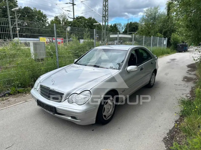 2003 Mercedes Benz C 200