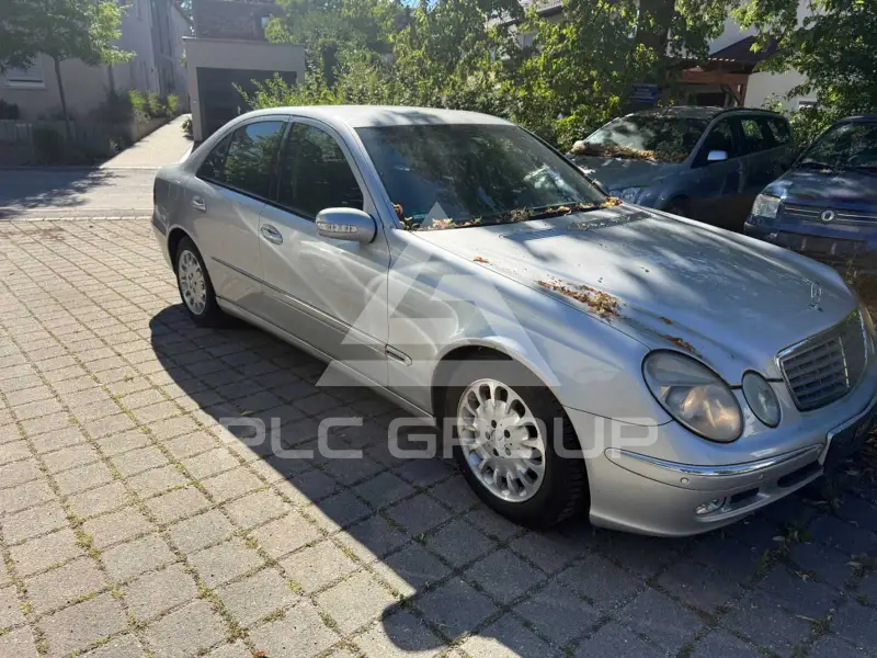2003 Mercedes Benz E 220