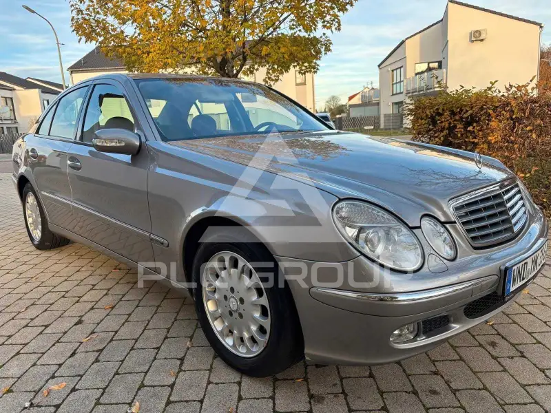 2003 Mercedes Benz E 220
