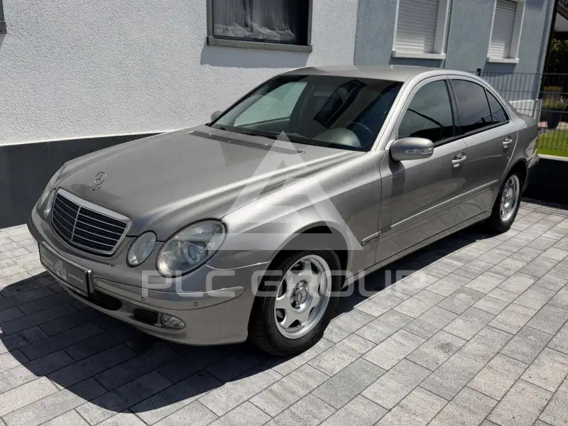 2003 Mercedes Benz E 220