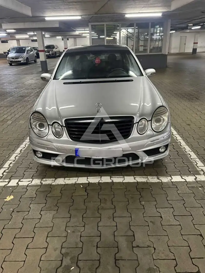 2003 Mercedes Benz E 220