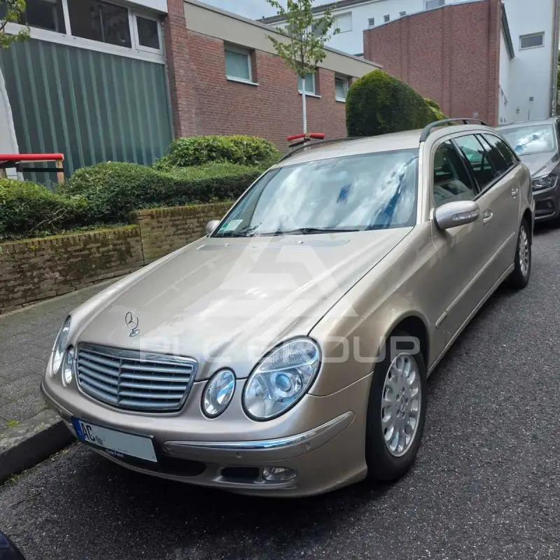 2003 Mercedes Benz E 220