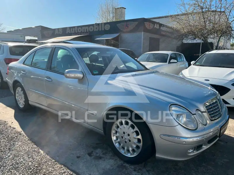 2003 Mercedes Benz E 220
