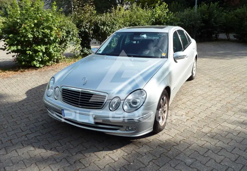 2003 Mercedes Benz E 240