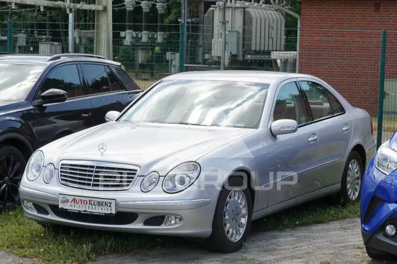 2003 Mercedes Benz E 240