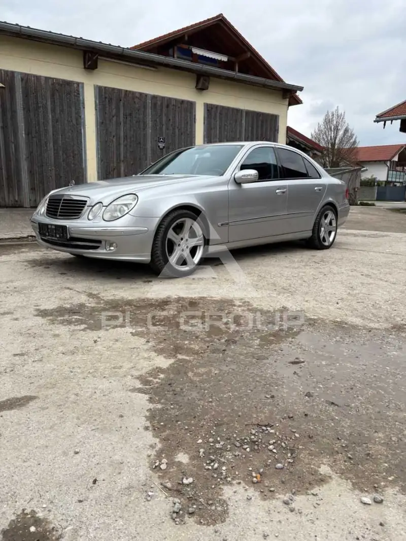 2003 Mercedes Benz E 240