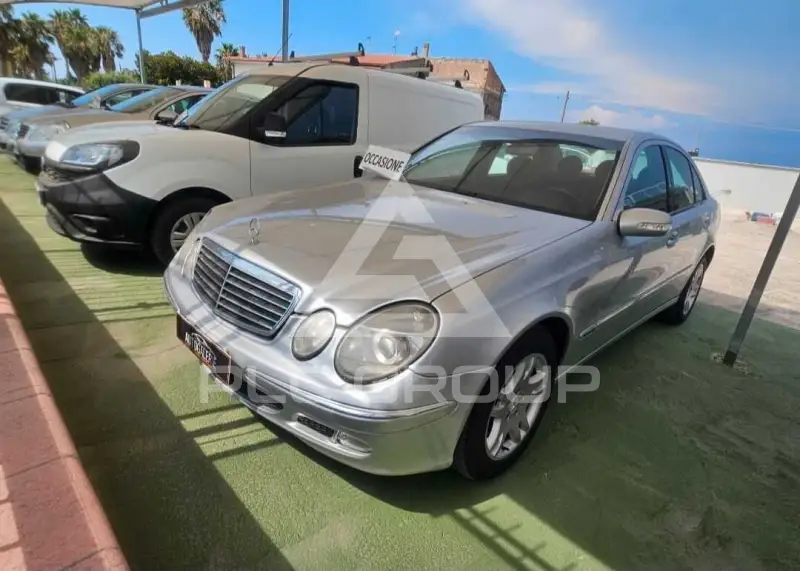 2003 Mercedes Benz E 270