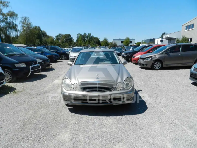 2003 Mercedes Benz E 270