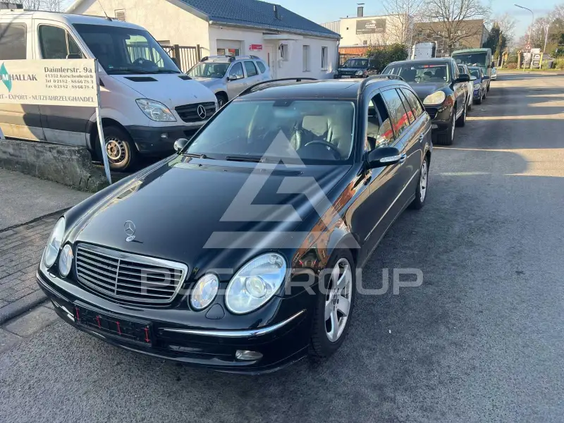 2003 Mercedes Benz E 270