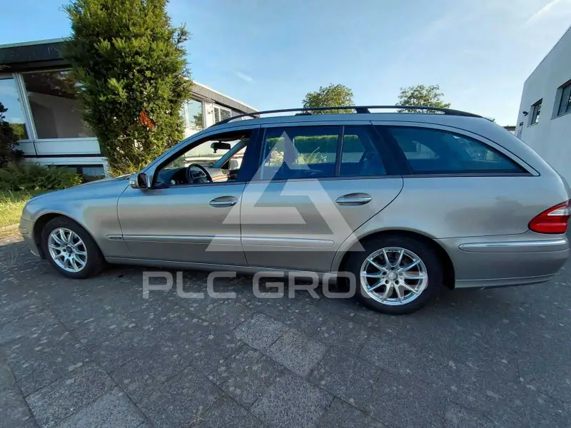 2003 Mercedes Benz E 270
