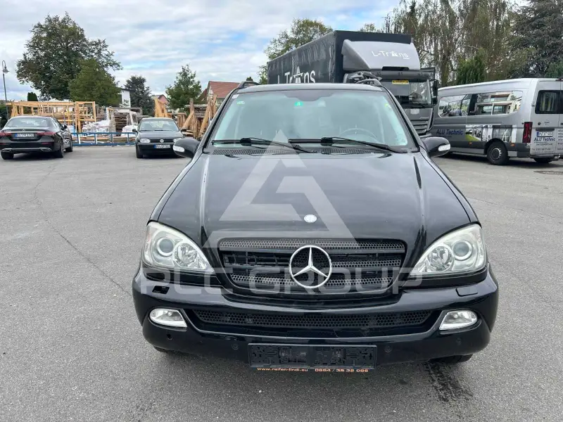 2003 Mercedes Benz ML 270