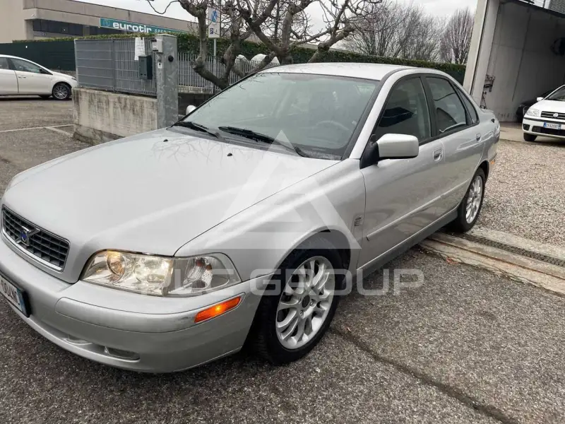 2003 Volvo S40
