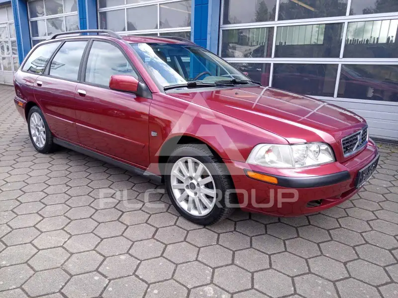 2003 Volvo V40