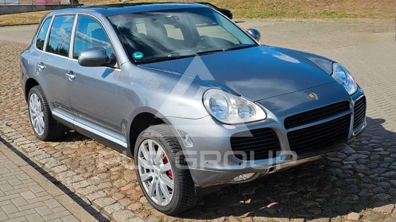 2003 Porsche Cayenne