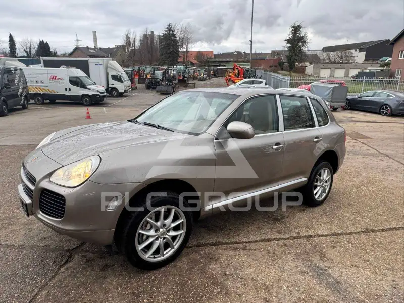 2003 Porsche Cayenne
