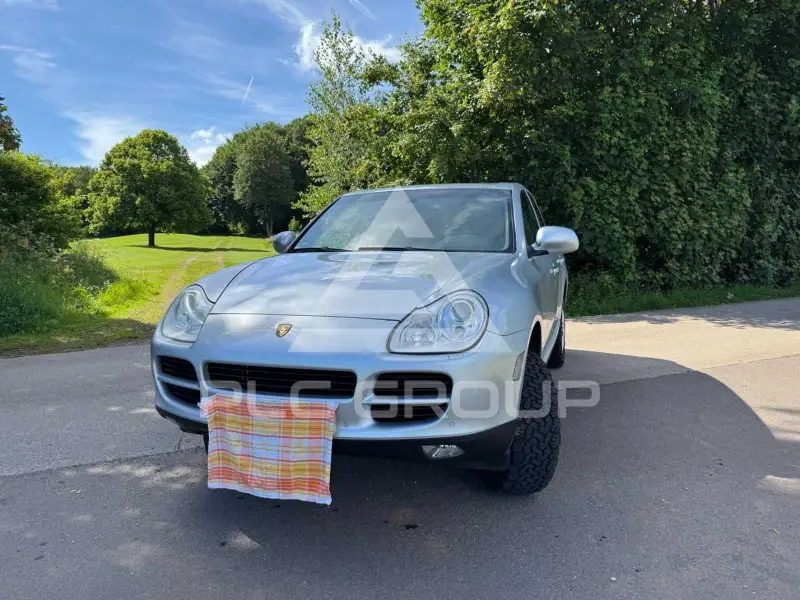 2003 Porsche Cayenne