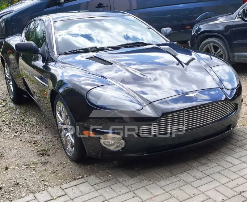 2003 Aston Martin Vanquish