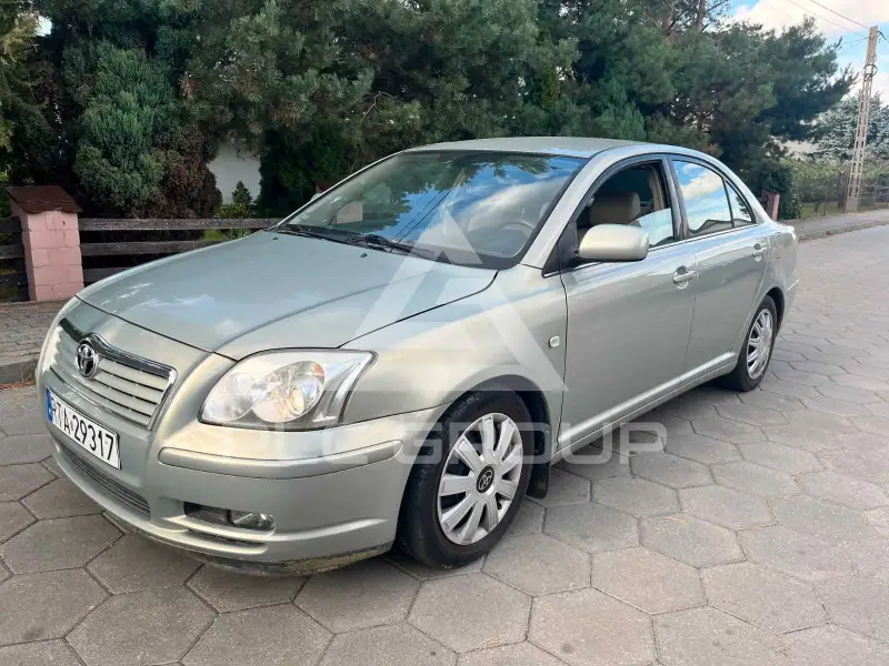 2003 Toyota Avensis