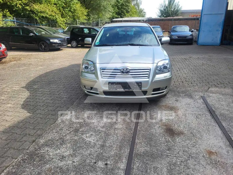 2003 Toyota Avensis