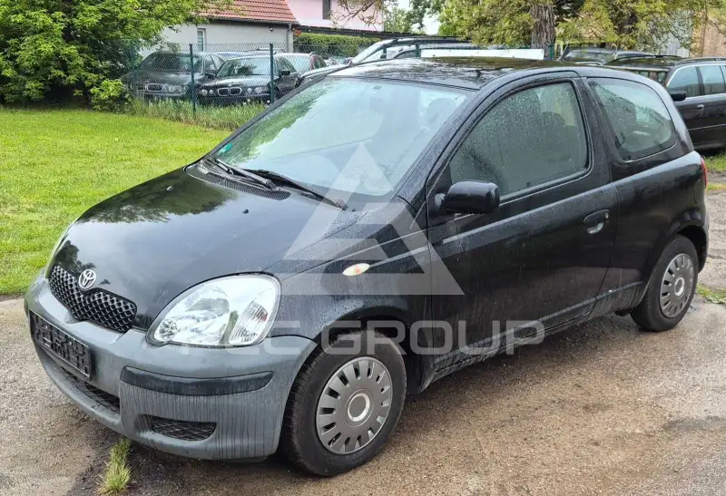 2003 Toyota YARIS