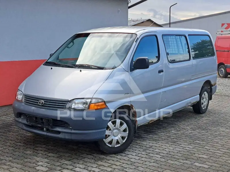 2003 Toyota Hiace