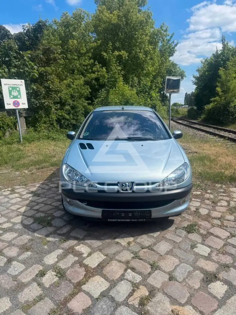 2003 Peugeot 206