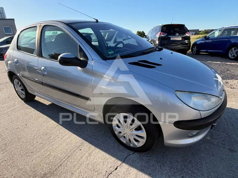 2003 Peugeot 206