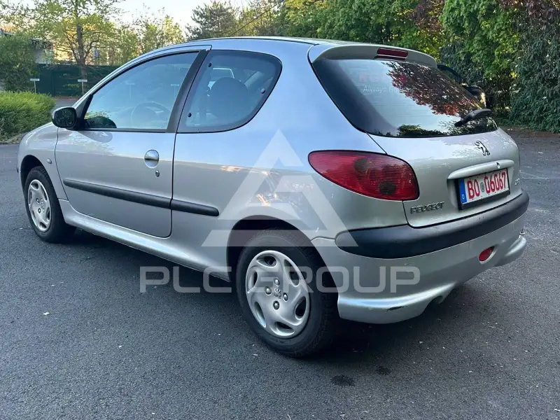 2003 Peugeot 206