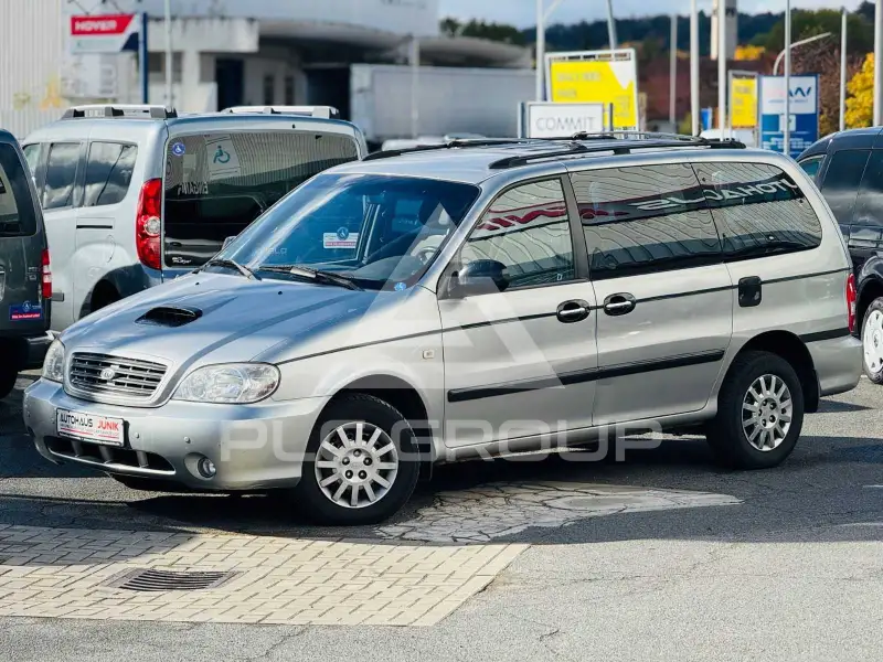 2003 KIA Carnival