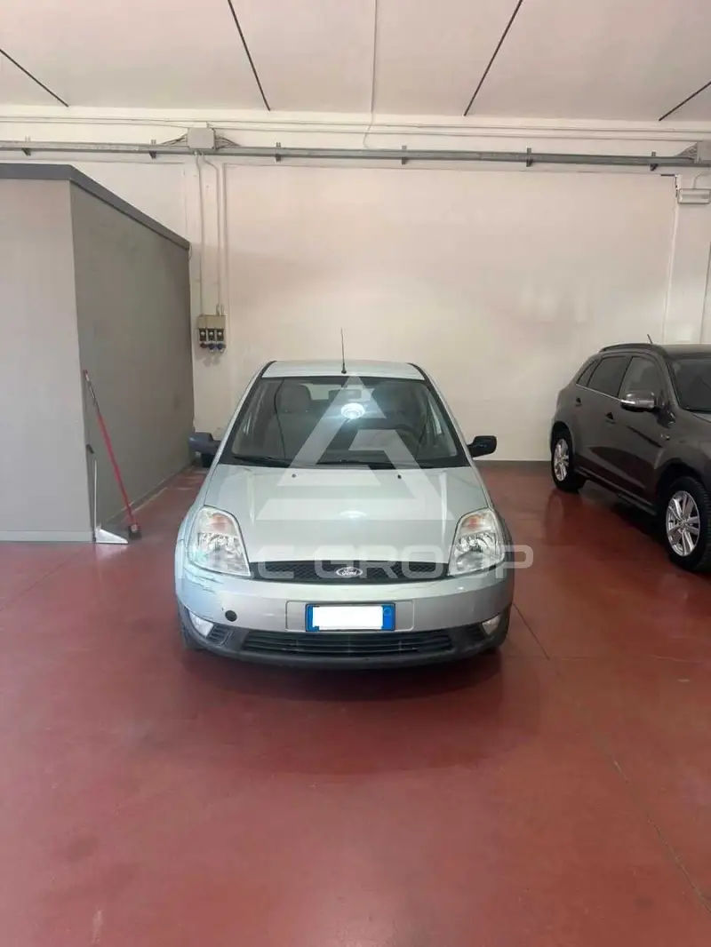 2003 Ford FIESTA