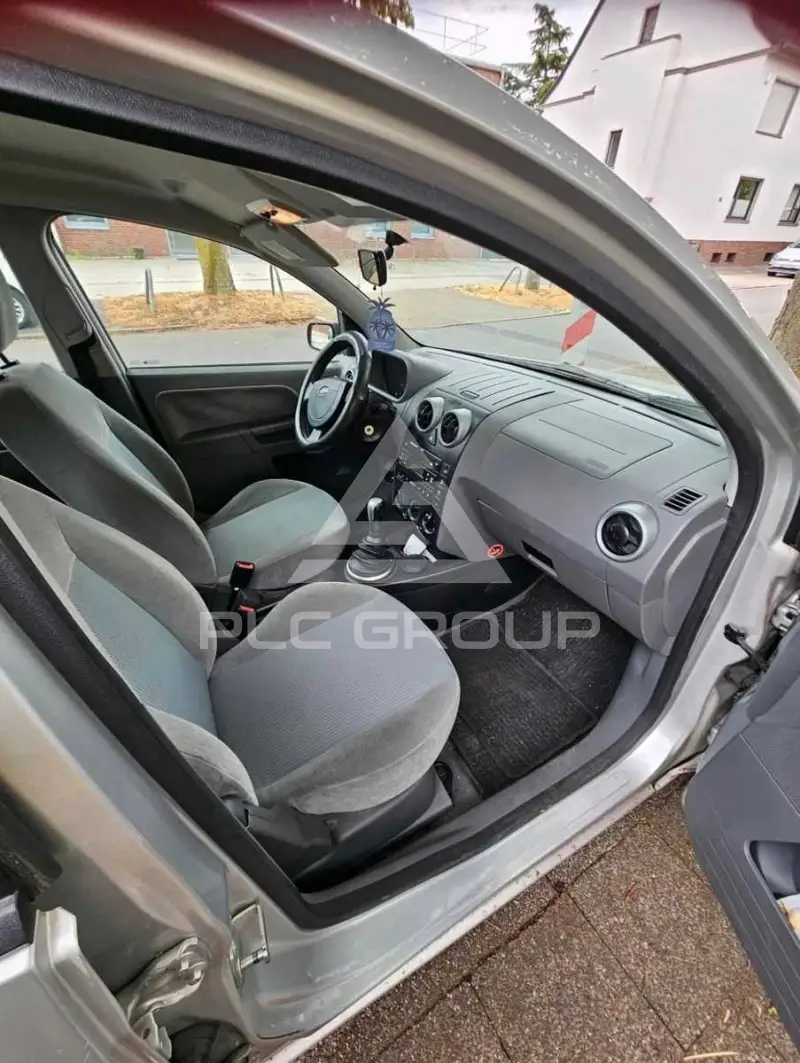 2003 Ford FUSION