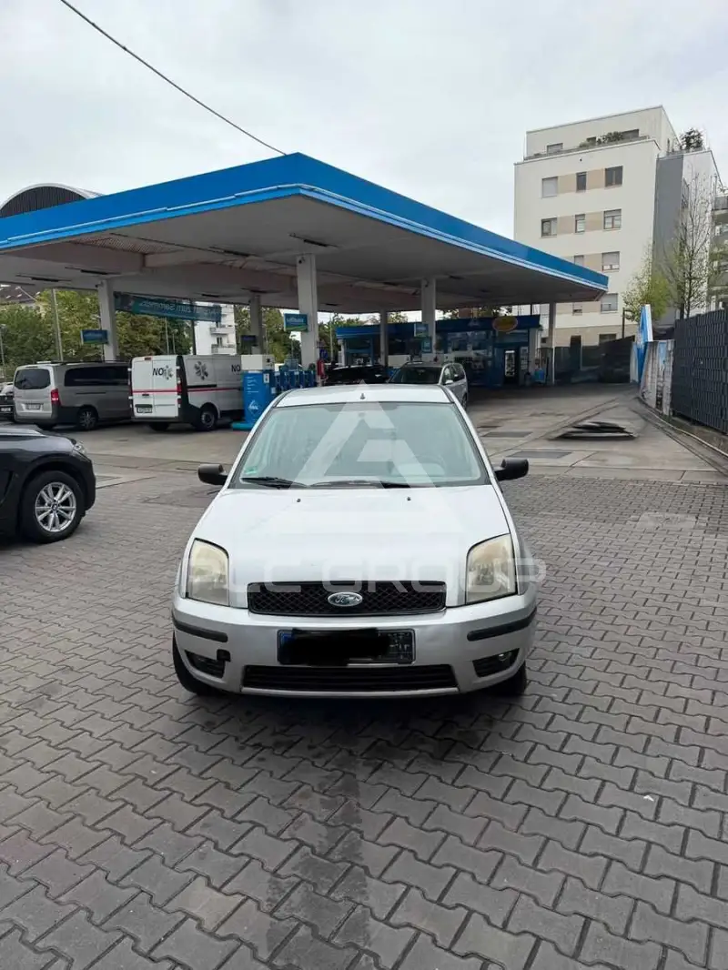 2003 Ford FUSION