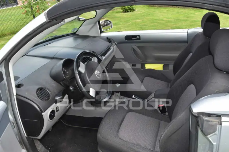 2003 Volkswagen BEETLE